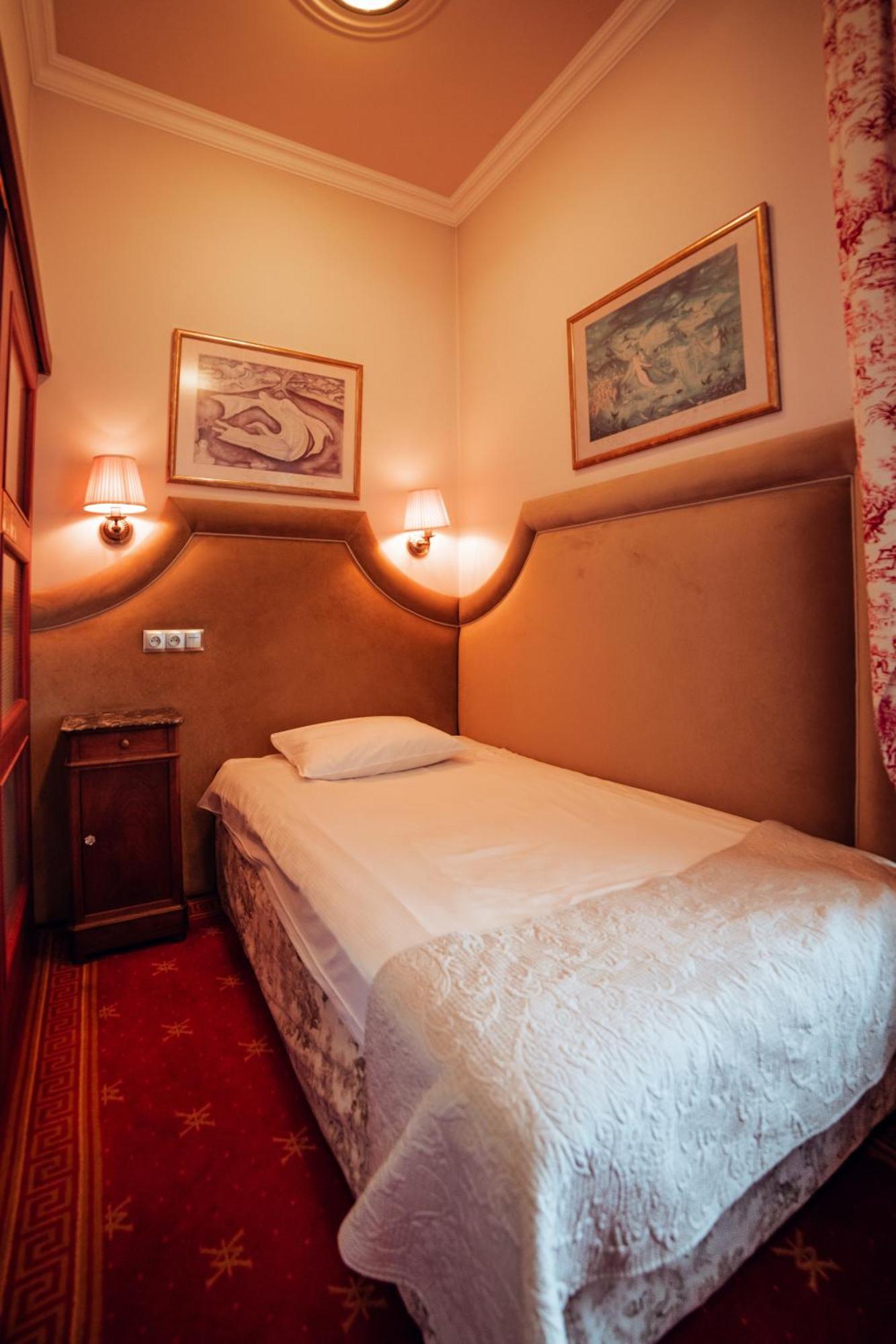Hotel Ambasada Boleslawiec Boleslawiec  Luaran gambar